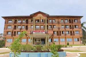 roots-ghana-hotel-front